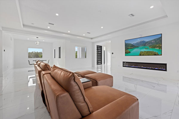 Modern large home for sale in  Panther Ridge, manatee County